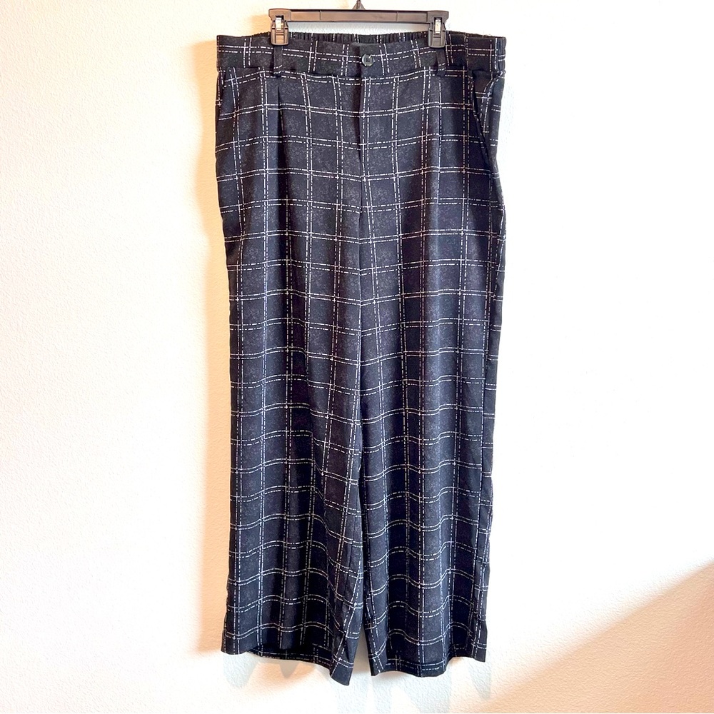 Torrid Womens Trousers Crepe Ink Dot Plaid Black White Careerwear Size 18